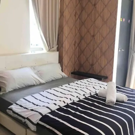8Pax Mount Austin Midori Green Homestay Johor Bahru Exterior photo