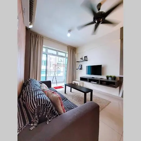 8Pax Mount Austin Midori Green Homestay Johor Bahru Exterior photo
