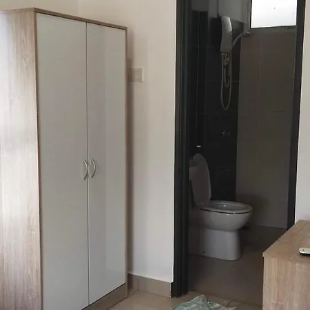 8Pax Mount Austin Midori Green Homestay Johor Bahru Exterior photo