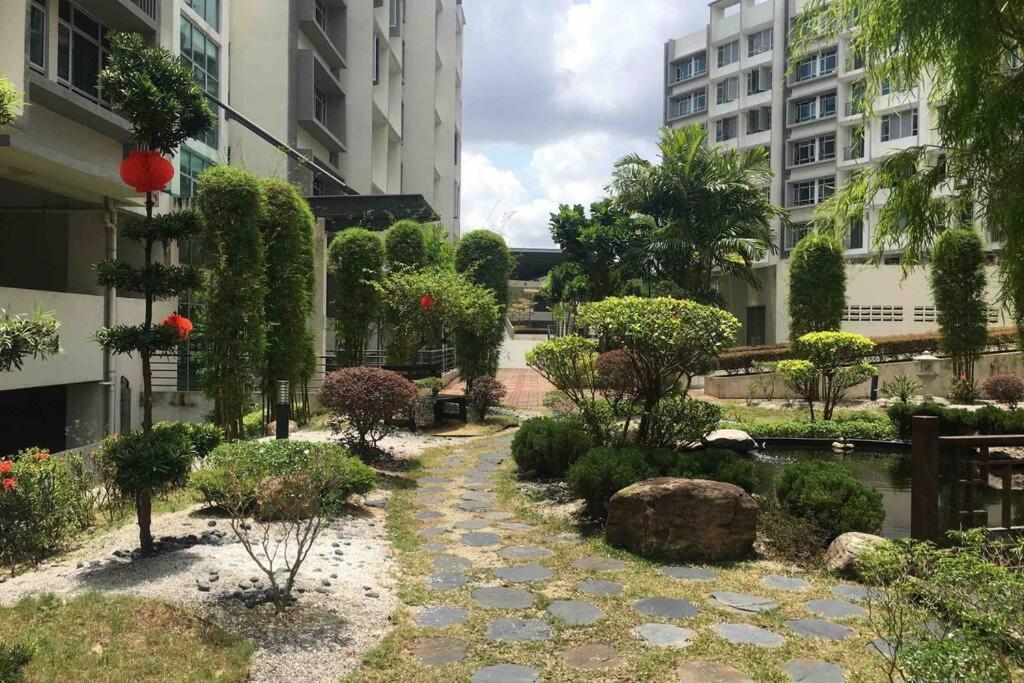 8pax Mount Austin Midori * Johor Bahru