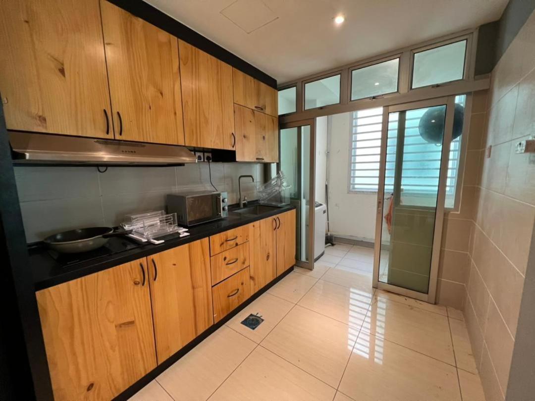 Apartment 8pax Mount Austin Midori Johor Bahru